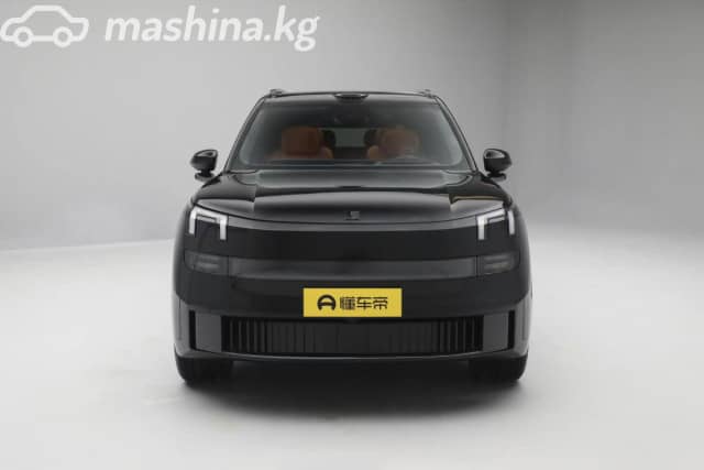 Lynk & Co 900 2.0hyb AT 4WD
