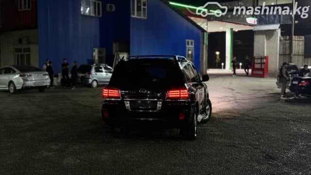 Lexus LX III 570 5.7 AT 4WD