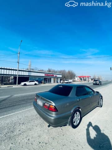 Honda Accord VI 2.0 AT