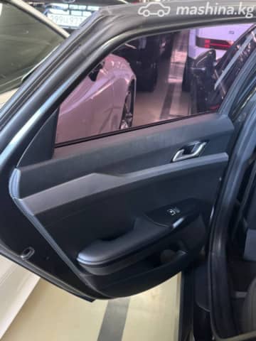 Kia K5 III 1.5 AMT