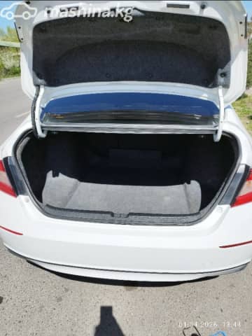 Honda Accord X Рестайлинг 2.0hyb CVT