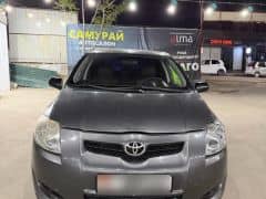 Toyota Auris I 1.4d MT