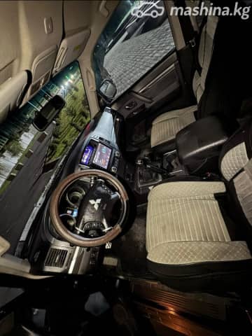 Mitsubishi Pajero IV 3.2d MT 4WD