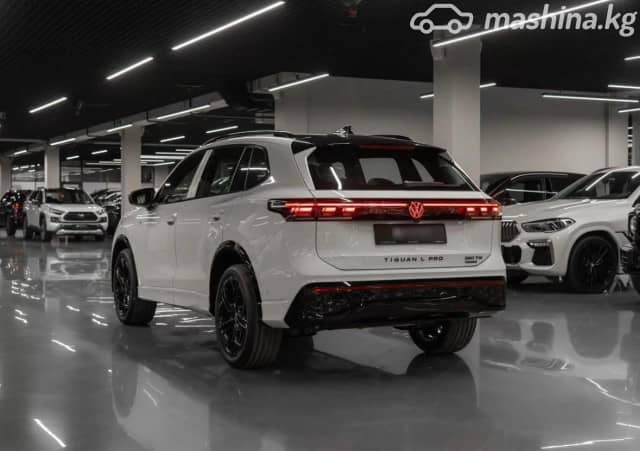 Volkswagen Tiguan III (China Market) 2.0 AMT 4WD