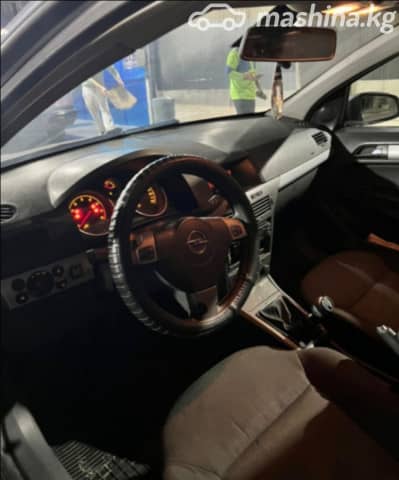 Opel Astra H 1.6 MT