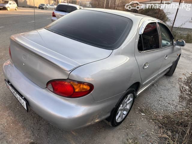 Hyundai Avante II Рестайлинг 1.5 MT