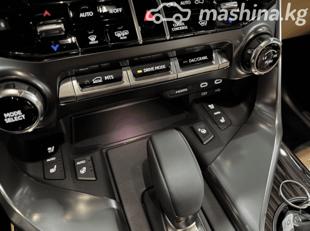 Lexus LX IV 700h 3.5hyb AT 4WD