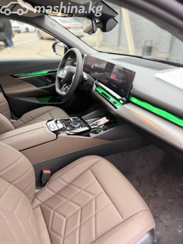 BMW 5 серии VIII (G60/G61/G68) 530i xDrive 2.0 AT 4WD
