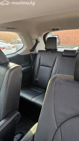 Toyota Grand Highlander 2.5hyb CVT 4WD
