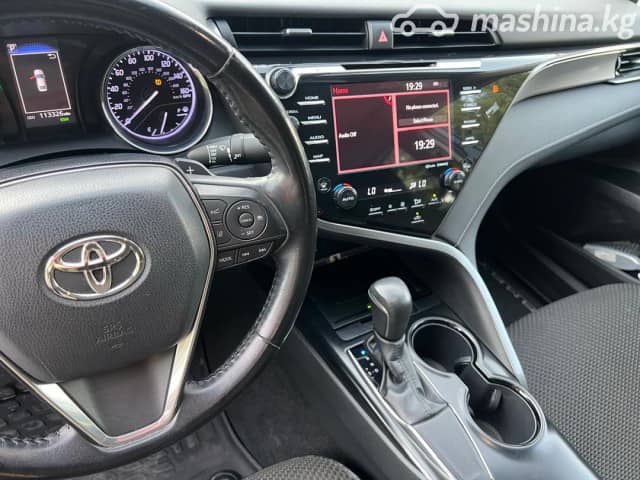 Toyota Camry VIII (XV70) 2.5 AT