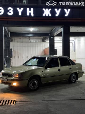 Daewoo Nexia I 1.5 MT