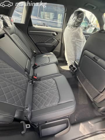 Audi Q3 II (F3) 40 TFSI 2.0 AT 4WD