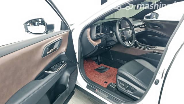 Toyota Crown XVI (S230) 2.5hyb CVT
