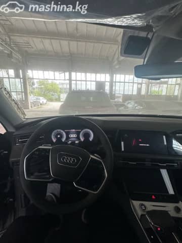 Audi Q6 40 TFSI 2.0 AMT 4WD