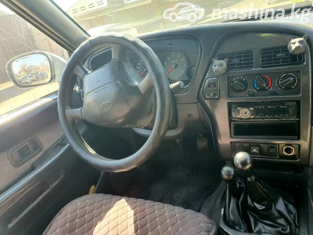 Nissan Pathfinder II 3.3 MT 4WD