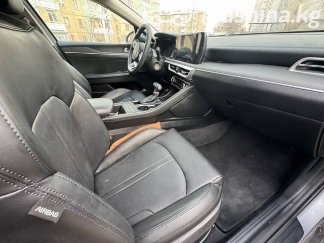 Kia K5 III LPi 2.0 AT