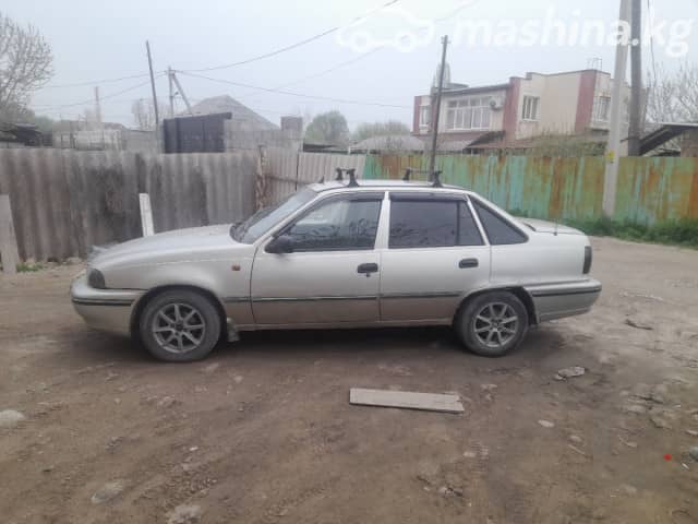 Daewoo Nexia I 1.5 MT