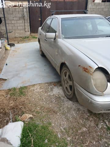 Mercedes-Benz E-Класс II (W210, S210) 230 2.3 AT