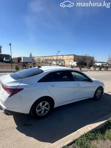 Hyundai Avante VII 1.6 AT