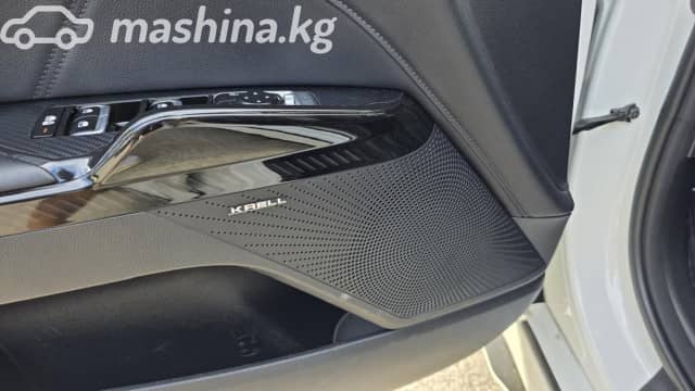 Kia K5 III 2.0 AT