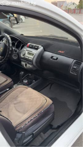 Honda Jazz I Рестайлинг 1.3 CVT
