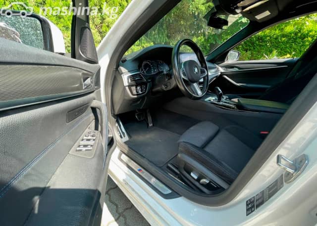BMW 5 серии VII (G30/G31) Рестайлинг 520d xDrive 2.0d AT 4WD
