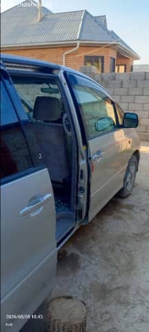 Toyota Estima II 2.4 AT