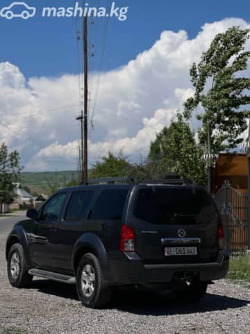 Nissan Pathfinder III 4.0 AT 4WD
