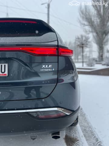 Toyota Venza II 2.5hyb CVT 4WD