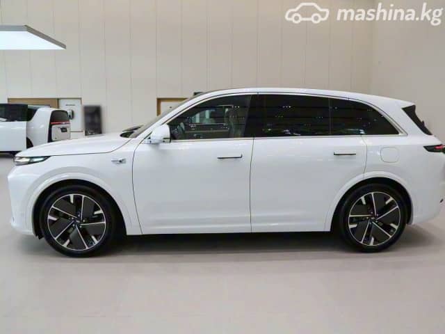 LiXiang L7 Рестайлинг 1.5hyb AT 4WD