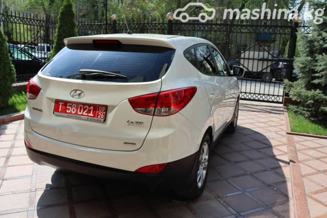 Hyundai Tucson II 2.0 AT 4WD