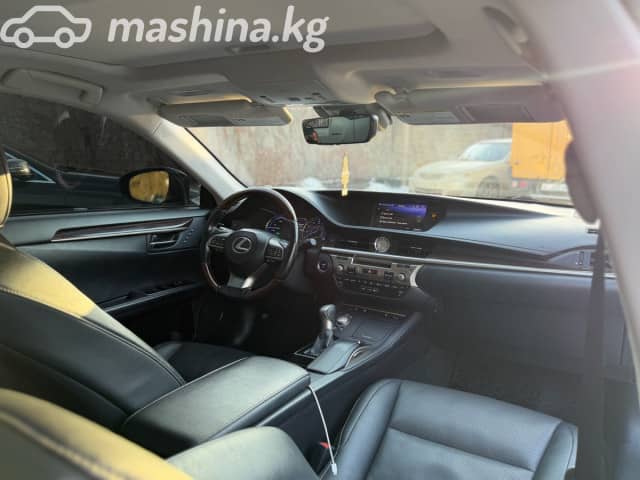 Lexus ES VI Рестайлинг 300h 2.5hyb CVT