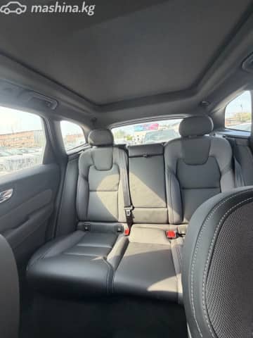 Volvo XC60 II Рестайлинг 2.0 AT 4WD