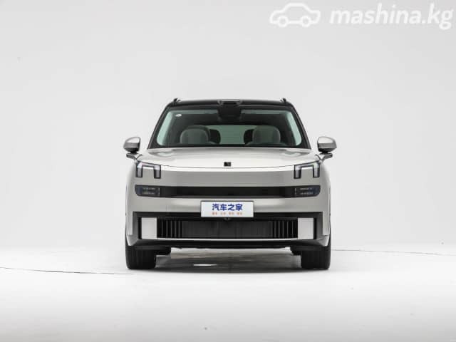 Lynk & Co 900 2.0hyb AT 4WD