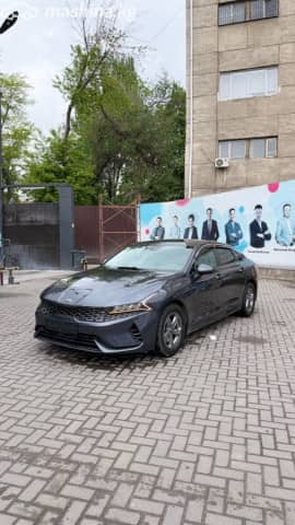 Kia K5 III 1.6 AT