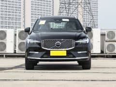 Volvo XC60 II Рестайлинг 2.0 AT 4WD