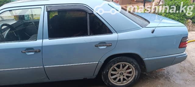 Mercedes-Benz W124 250 2.5d AT