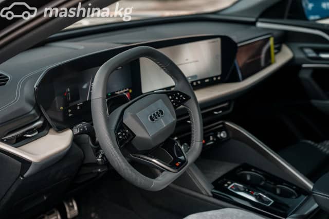 Audi Q5 III 40 TFSI 2.0 AMT 4WD