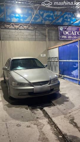 Honda Accord VI 2.0 AT