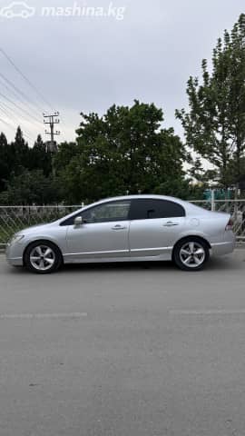 Honda Civic VIII 1.8 AT