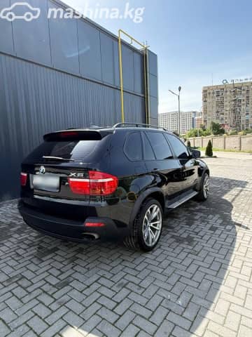 BMW X5 II (E70) 48i 4.8 AT 4WD
