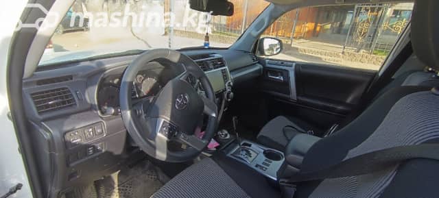 Toyota 4Runner V Рестайлинг 4.0 AT 4WD