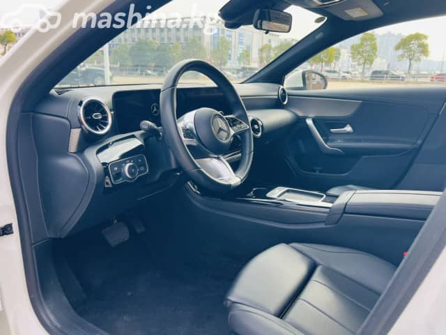Mercedes-Benz A-Класс IV (W177) Рестайлинг 180 Long 1.3 AMT