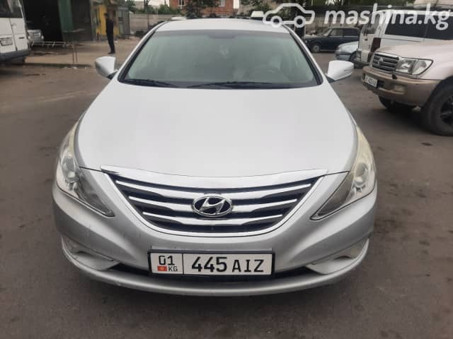 Hyundai Sonata VI (YF) 2.0 AT Газ