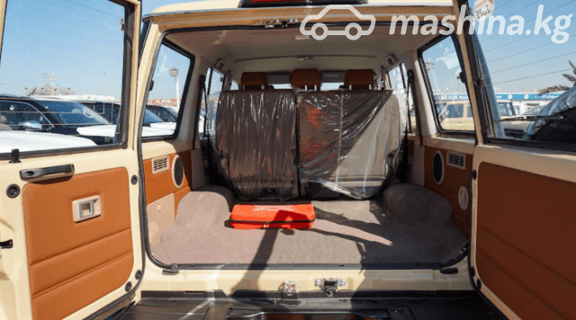 Toyota Land Cruiser 70 Series Рестайлинг 2 76 4.0 AT 4WD