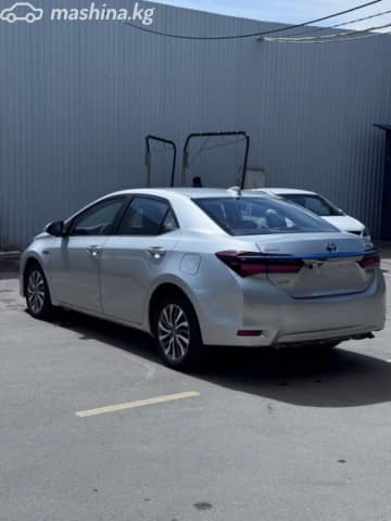 Toyota Corolla XI (E160, E170, E180) Рестайлинг 1 1.8hyb CVT