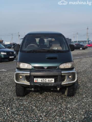 Mitsubishi Delica IV 3.0 AT 4WD