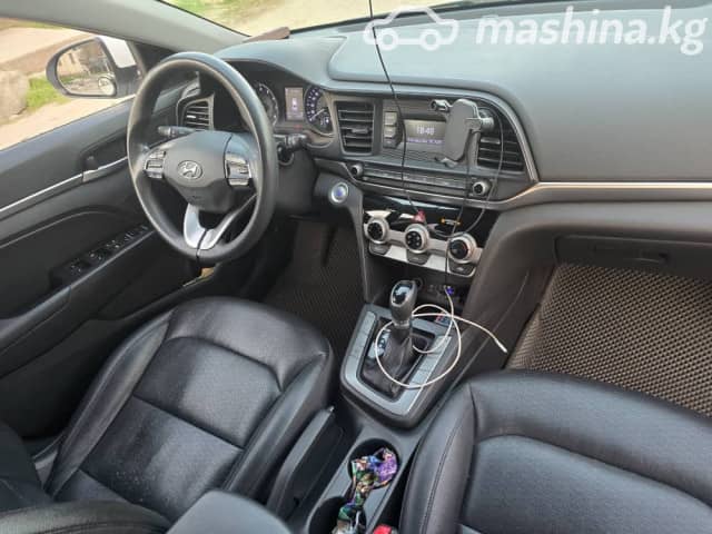 Hyundai Avante VI Рестайлинг 1.6 AMT