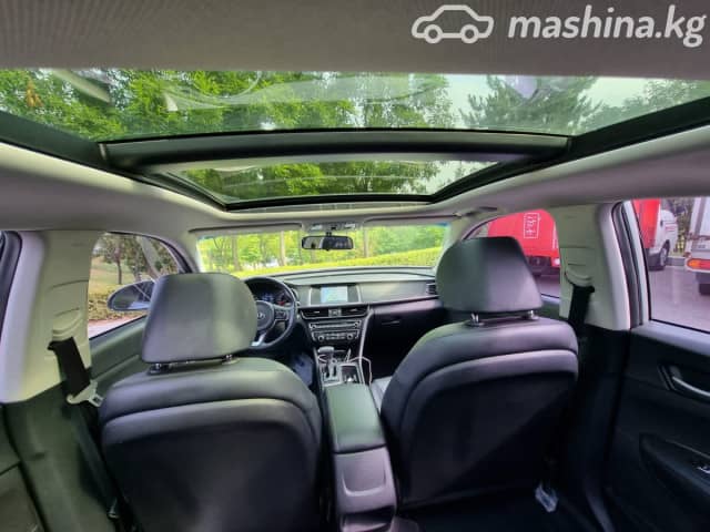 Kia K5 II 2.0 AT
