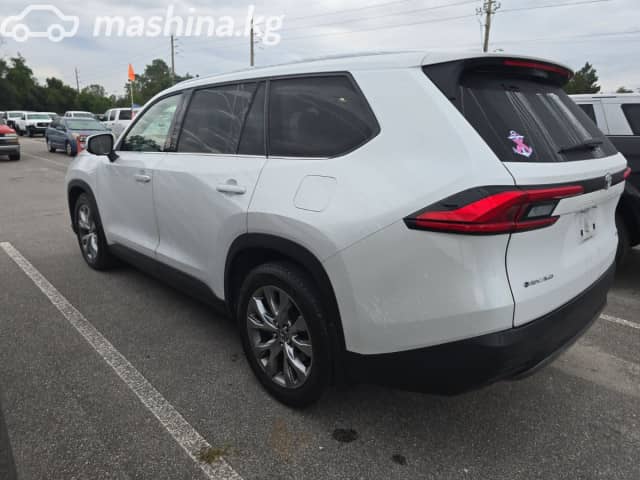 Toyota Grand Highlander 2.5hyb CVT 4WD